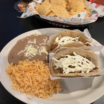 Bugambilias Mexican Cuisine - Chorizo Con Papas meal - Mexican Near Me - Indianapolis, Indiana