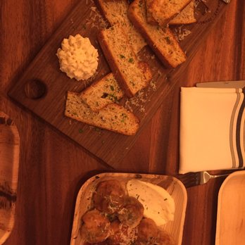 Ripple Wine Bar - Covington - Wine Bars Near Me - Covington, Kentucky
