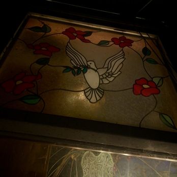 Paddy's Pub - Beautiful stained glass - Pubs Near Me - Milwaukee, Wisconsin