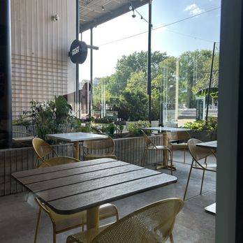 Da Gama - Outdoor seating - Indian Near Me - Houston, Texas