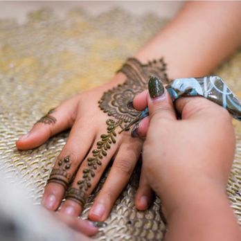 Ahlam Gheith  Photography - Unrivaled henna - Event Photography Near Me