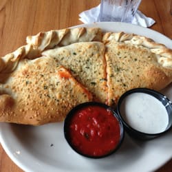 Georgio's Chicago Pizzeria & Pub - Calzone