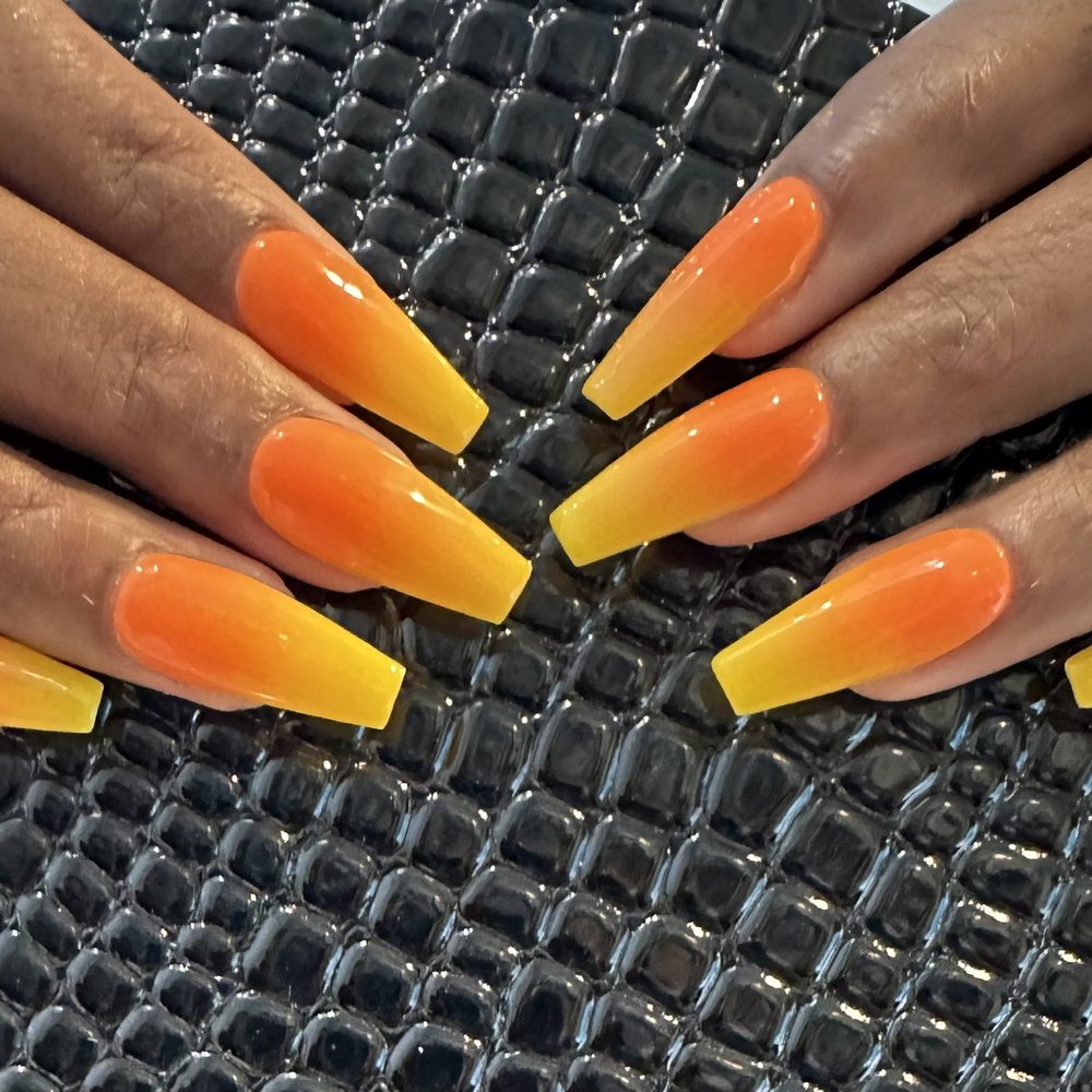 Bliss Nail Lounge - Ombré - Nail Salons Near Me - Plantation, Florida