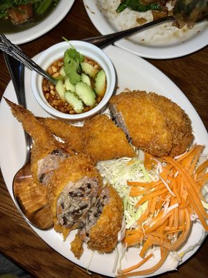 Hollywood Thai Resturant by null