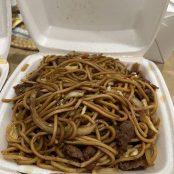 Szechuwan Garden Restaurant - J01. Beef Lo Mein - Chinese Near Me - Simi Valley, California Szechuwan Garden Restaurant - J01. Beef Lo Mein - Chinese Near Me - Simi Valley, California