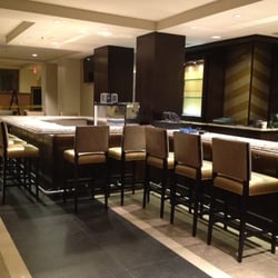 The Common House Kitchen & Bar - Common House Bar at Sheraton Hartford South Hotel