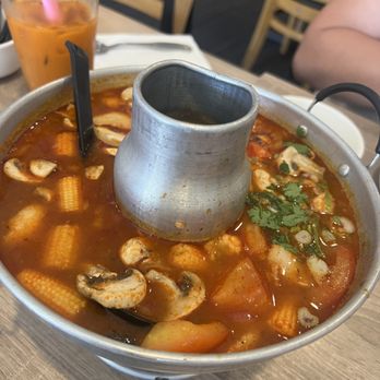 Red Chili - Thai Near Me - Hayward, California Red Chili - Thai Near Me - Hayward, California