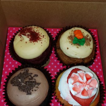 Smallcakes - Red Velvet, Carrot, Chocoholic, and Strawberry Shortcake. - Cupcakes Near Me - Huntersville, North Carolina Smallcakes - Red Velvet, Carrot, Chocoholic, and Strawberry Shortcake. - Cupcakes Near Me - Huntersville, North Carolina