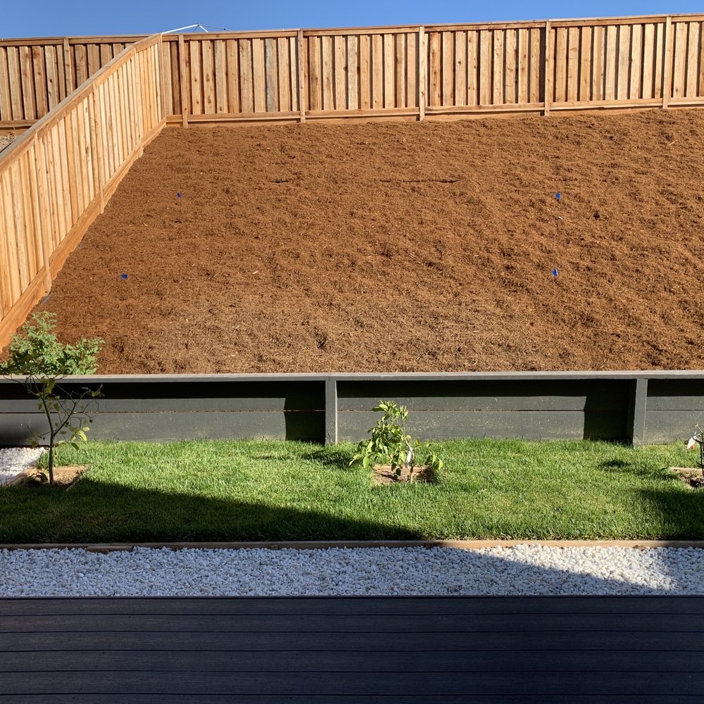 VR. Landscape Solution  - a backyard with a raised bed of dirt - Landscaping Near Me - Martinez , California