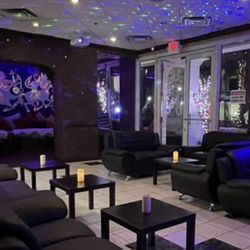 Reef Hookah & Grill