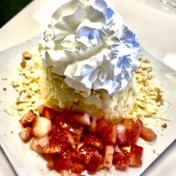 Vampire Penguin - Mango Cobbler - mango snow, crushed Nilla wafers, condensed milk, strawberries - taste exactly like the name. Request it this way!! - Desserts Near Me - Seminole, Florida Vampire Penguin - Mango Cobbler - mango snow, crushed Nilla wafers, condensed milk, strawberries - taste exactly like the name. Request it this way!! - Desserts Near Me - Seminole, Florida