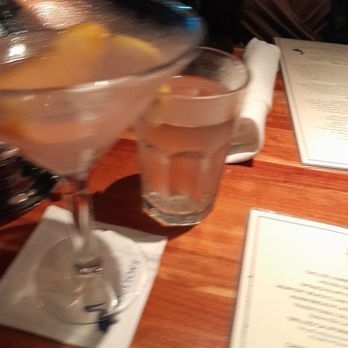 Houston's Restaurant - Cosmo - American Near Me - Pompano Beach, Florida