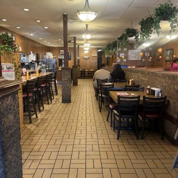 Top Notch Beef Burgers - Interior - Burgers Near Me - Chicago, Illinois
