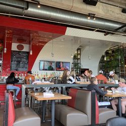 Hg Sply - Indoor dining area