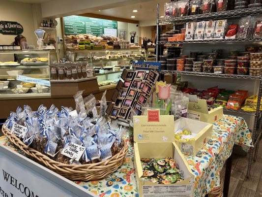 Tahoe House Bakery & Gourmet by null