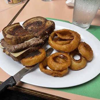 Landmark Cafe - Patty Melt Burger - Breakfast & Brunch Near Me - Sierra Vista, Arizona Landmark Cafe - Patty Melt Burger - Breakfast & Brunch Near Me - Sierra Vista, Arizona
