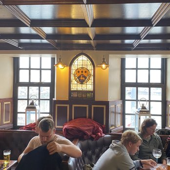the oban inn - Upstairs - Pubs Near Me - Oban