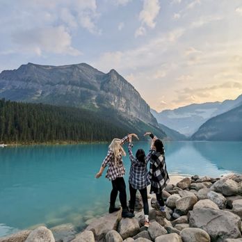 Lake Louise - Lakes Near Me - Lake Louise, Alberta Lake Louise - Lakes Near Me - Lake Louise, Alberta