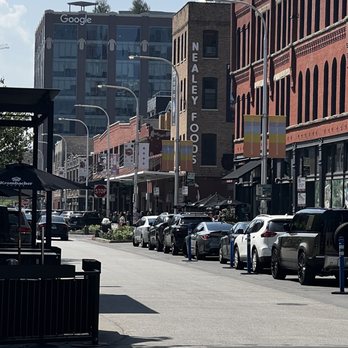 Fulton Market District - cars parked on the street - Art Galleries Near Me - Chicago, Illinois
