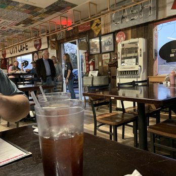 The Shack - Dining Area - Southern Near Me - Evergreen, Alabama
