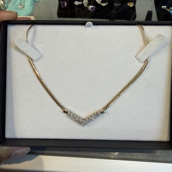 Acme Pawn - 1980's vintage necklace - Pawn Shops Near Me - Oakwood, Georgia Acme Pawn - 1980's vintage necklace - Pawn Shops Near Me - Oakwood, Georgia