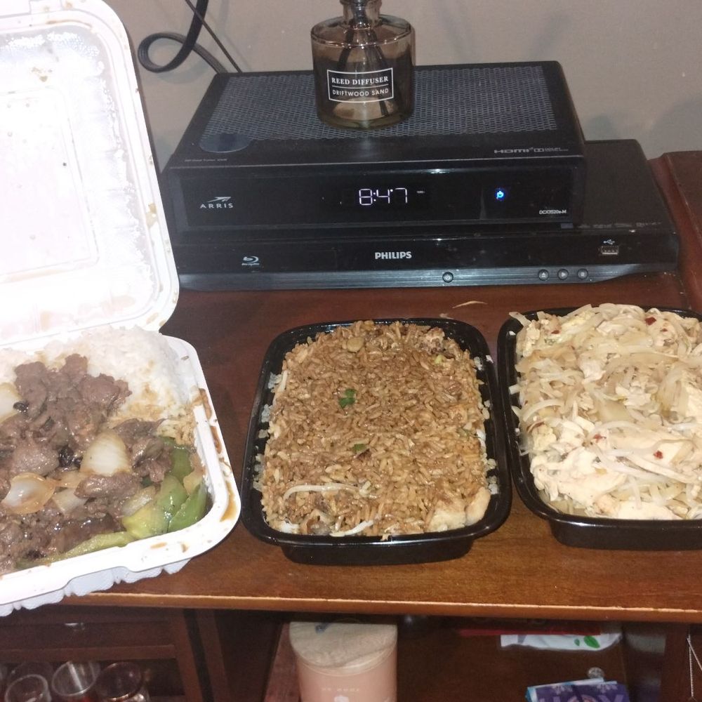 Golden House - Pepper Steak, Chicken Pad Thai (no peanuts) Steak&Rolled Processed Chicken. Criticize for the time, it was 8:47 I left the store at 6:26 - Chinese Near Me - Howell, Michigan Golden House - Pepper Steak, Chicken Pad Thai (no peanuts) Steak&Rolled Processed Chicken. Criticize for the time, it was 8:47 I left the store at 6:26 - Chinese Near Me - Howell, Michigan