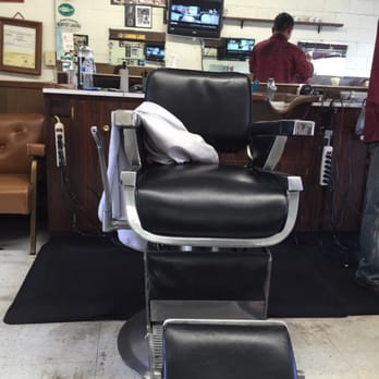 Arnold's Gentry Barbers - Barbers Near Me - Downey, California Arnold's Gentry Barbers - Barbers Near Me - Downey, California