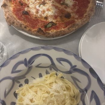 Eataly - Chicago - Margherita Tradizionale and Fettuccine "Alfredo" Burro e Parmigiano Reggiano DOP - Pizza Near Me - Chicago, Illinois Eataly - Chicago - Margherita Tradizionale and Fettuccine "Alfredo" Burro e Parmigiano Reggiano DOP - Pizza Near Me - Chicago, Illinois