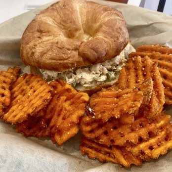 Main Street Coffee - Bronze star sandwhich - Coffee & Tea Near Me - McCormick, South Carolina