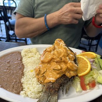 Mariscos El Camaron Borracho - Fried fish with shrimp and octopus - Mexican Near Me - Tulare, California Mariscos El Camaron Borracho - Fried fish with shrimp and octopus - Mexican Near Me - Tulare, California