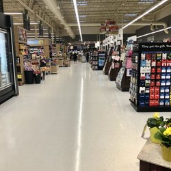 Market 32 By Price Chopper - Market 32 Lenox MA. Clean and remodeled.