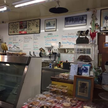 Round Tuit Cafe - American Near Me - Millerton, New York