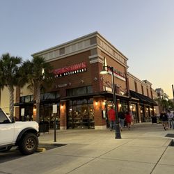 Cooper’s Hawk Winery & Restaurant - Exterior