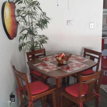 Mirage Apartments - Clean spot free dinning area - Apartments Near Me - Bakersfield, California Mirage Apartments - Clean spot free dinning area - Apartments Near Me - Bakersfield, California