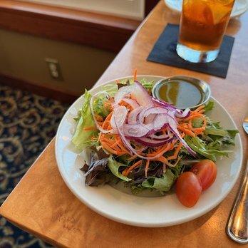 Galyn's - Side salad - Seafood Near Me - Bar Harbor, Maine