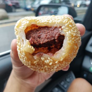 Fay Da Bakery - Inside sesame ball - Bakeries Near Me - Elmhurst, New York
