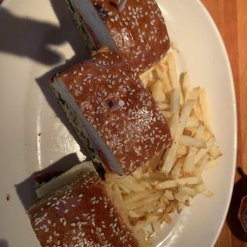 Hillstone - Fried chicken sandwich with fries - New American Near Me - San Francisco, California Hillstone - Fried chicken sandwich with fries - New American Near Me - San Francisco, California
