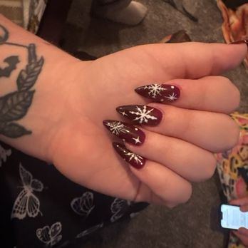 Le Nails Spa - Nail Salons Near Me - Brockton, Massachusetts