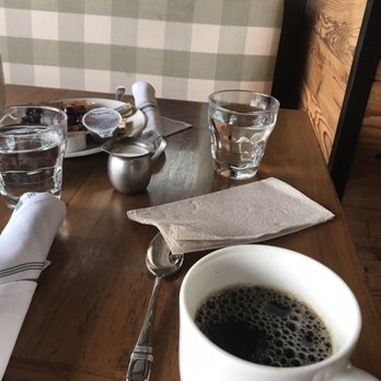 Barrel & Bushel - Bars Near Me - Tysons Corner, Virginia