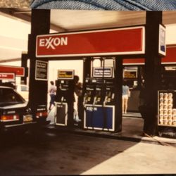 PCH Mobil - PCH and 2nd Street... Exxon station 1980s...