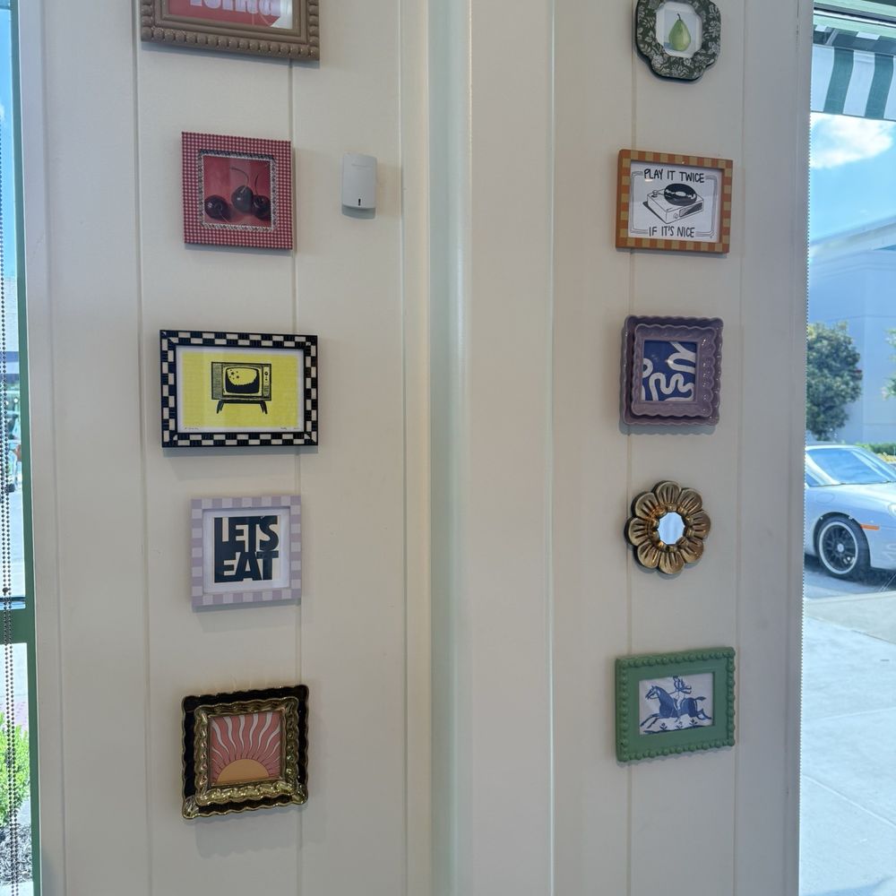 Flower Child - Inside wall - Salad Near Me - Franklin, Tennessee Flower Child - Inside wall - Salad Near Me - Franklin, Tennessee