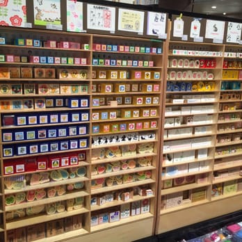 未来屋書店 モンテメール芦屋店 Closed Ashiya 兵庫県 Japan Bookstores Phone Number Yelp