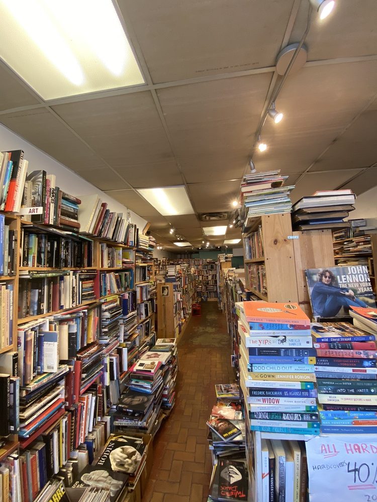 CARSON BOOKS & RECORDS 11 Photos 4340 Main Street, Vancouver