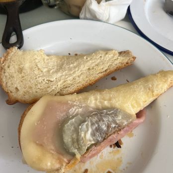 Cubaneo - Little to no lechón on this half - Cuban Near Me - Chicago, Illinois Cubaneo - Little to no lechón on this half - Cuban Near Me - Chicago, Illinois