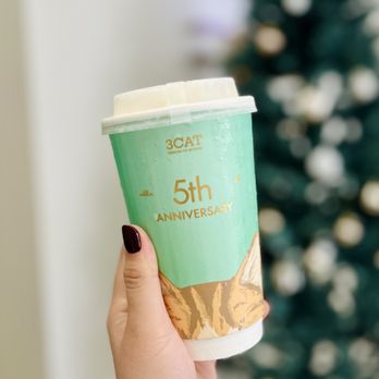 3Catea - White peach oolong latte - Bubble Tea Near Me - Milpitas, California