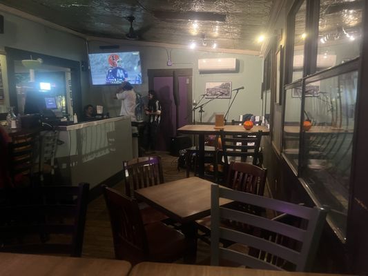 La Tuna Icehouse by null