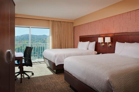Courtyard by Marriott Los Angeles Sherman Oaks
