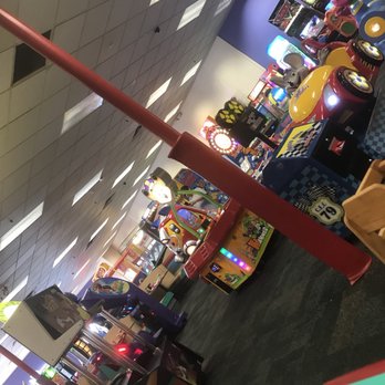 Chuck E. Cheese - Pizza Near Me - Burbank, California
