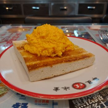 華星冰室 - Scrambled Eggs and toast - Hong Kong Style Cafe Near Me - Hong Kong, HK 華星冰室 - Scrambled Eggs and toast - Hong Kong Style Cafe Near Me - Hong Kong, HK