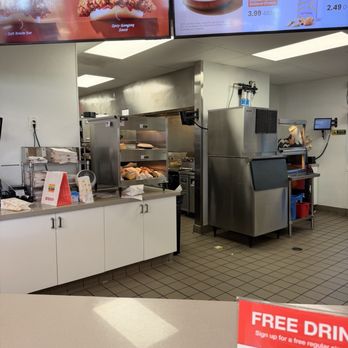 LOTTERIA Fullerton - Food piling up and no one insight - Burgers Near Me - Fullerton, California LOTTERIA Fullerton - Food piling up and no one insight - Burgers Near Me - Fullerton, California